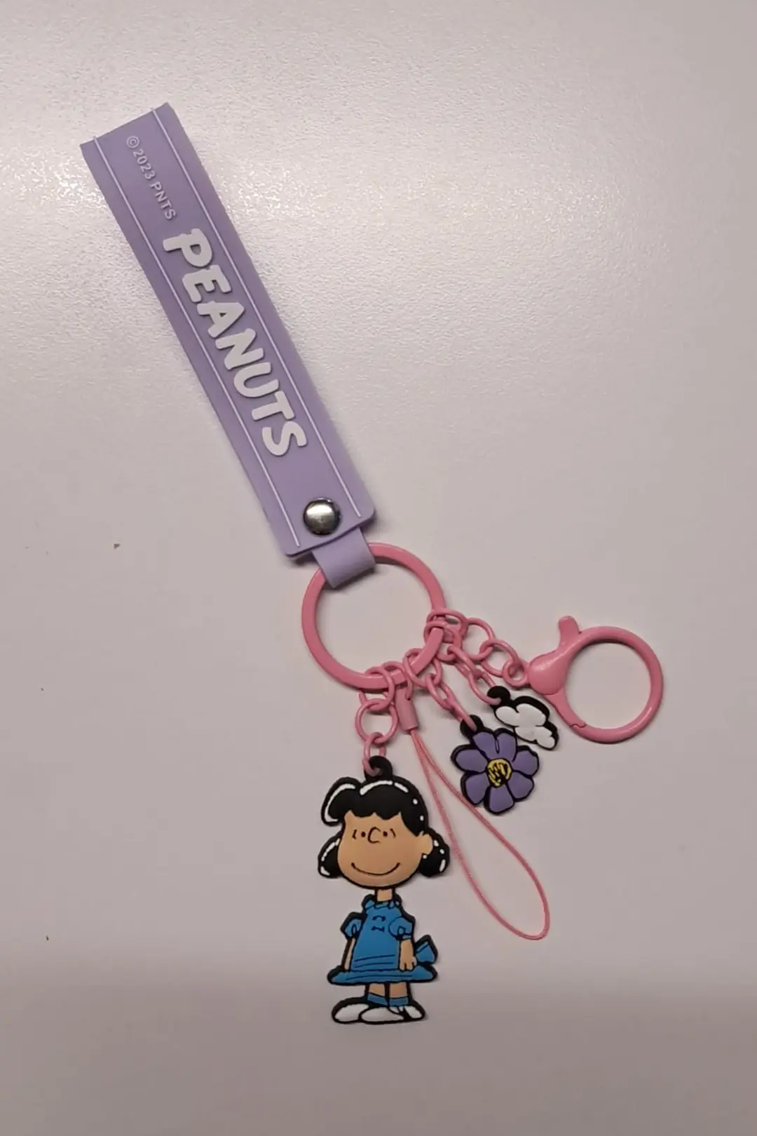 Peanuts Snoopy Colorful Life Koleksiyonu Telefon Askısı – Lucy